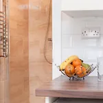 Th Serviced Apartment London