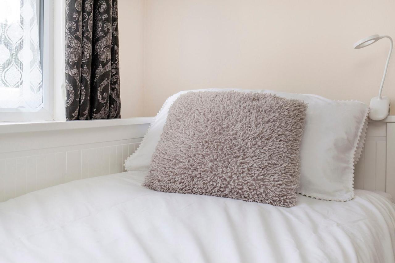 Apartment Th Serviced London